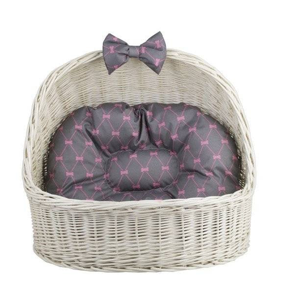 Whitewashed Wicker Pet House Elsa With Cushion